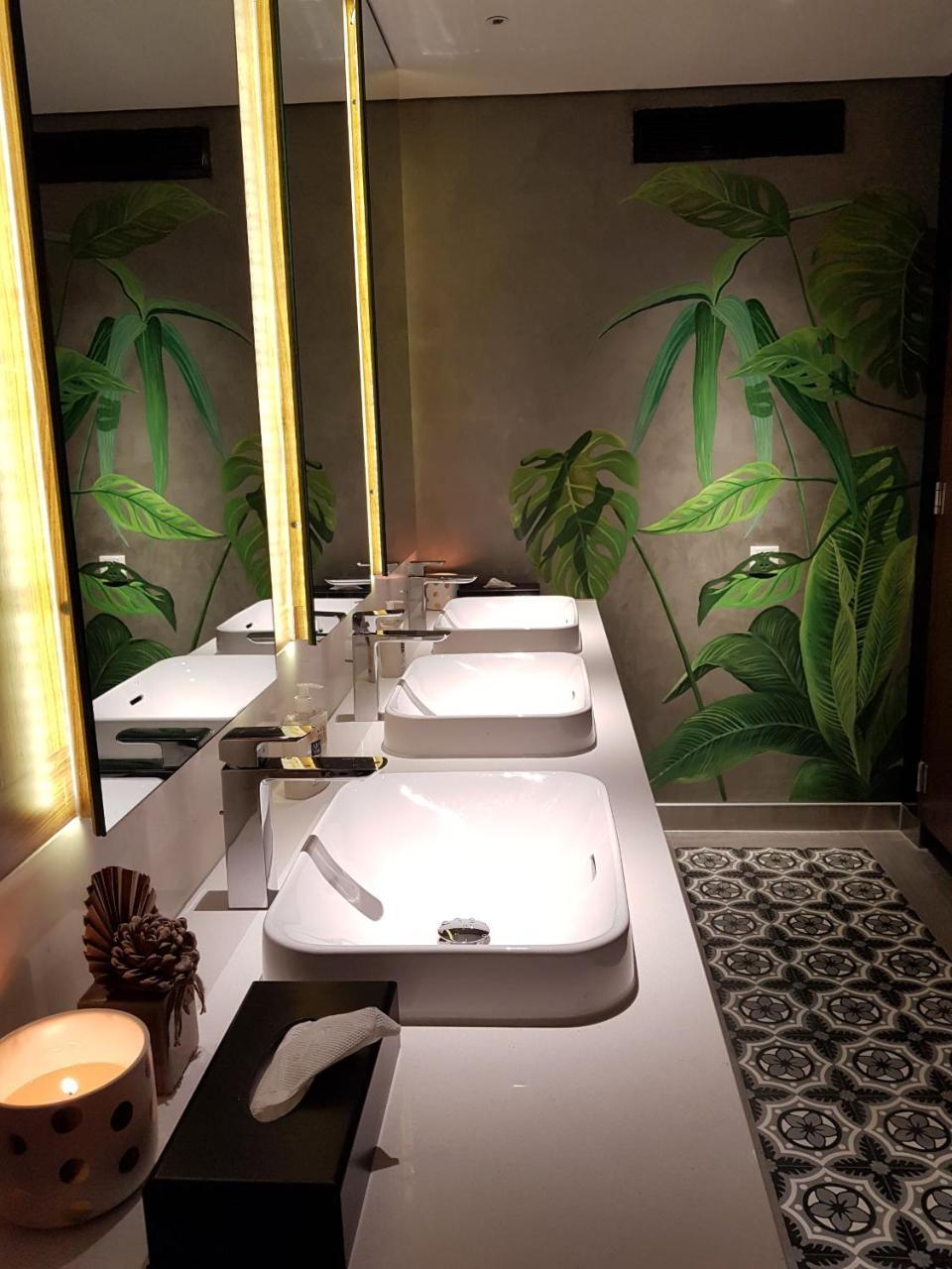 Orchid Boutique Hotel & Apartment Ho Chi Minh City Exterior photo